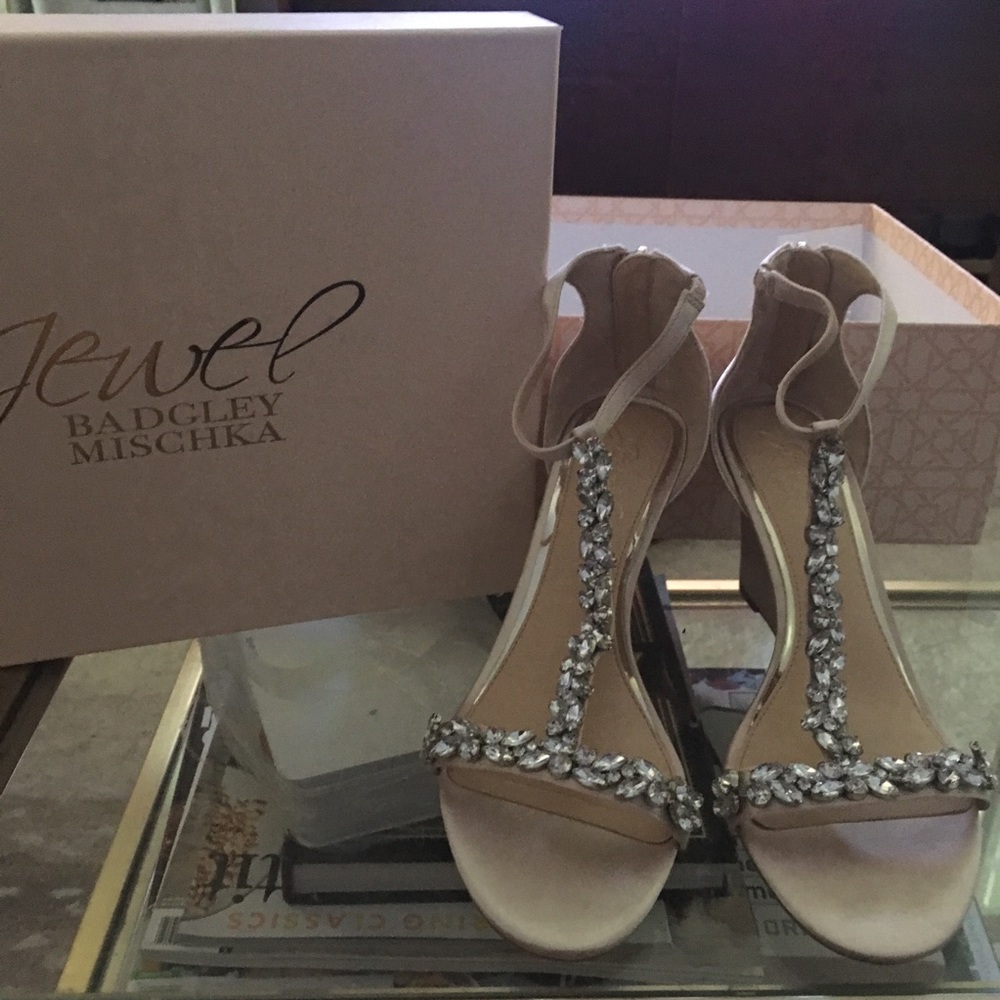 Jewel by Badgley Mischka Rose Gold Wedge Sandals